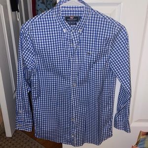 Boys Vineyard Vines performance button down. Size 12–14